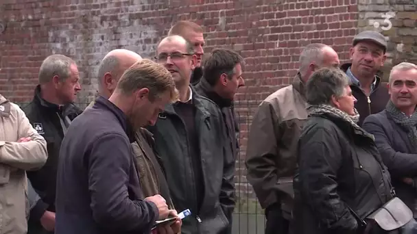 "Bâchage" de la sous-préfecture de Dieppe par les agriculteurs