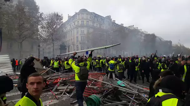 Ils érigent des barricades