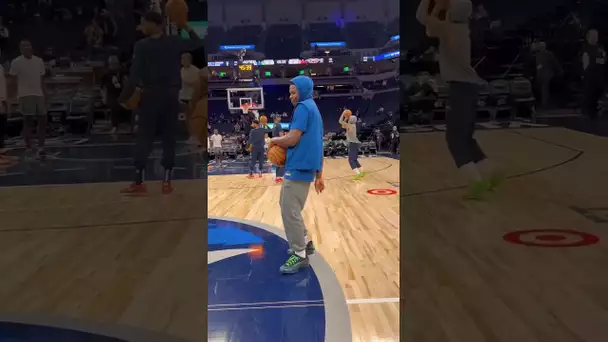 Ant is feeling himself 🕺