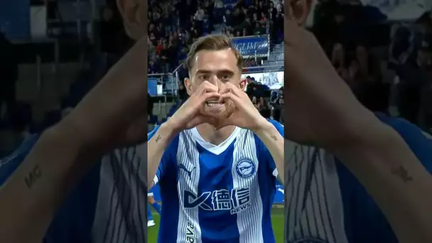 TONI MARTINEZ is pure Alavés 🫶