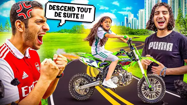 MYRIAM FAIT DE LA MOTO CROSS EN CACHETTE ! 🤬 ( court métrage)