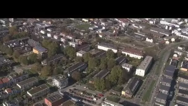 Allemagne, Friboug en Brisgau : écoquartier Vauban, panneaux solaires sur les toits