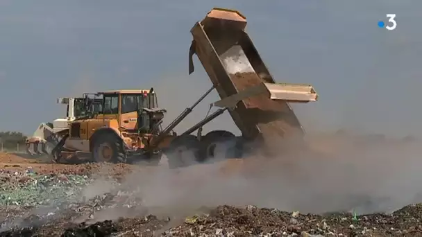 Sérignan: un site de stockage de déchets ultime en feu