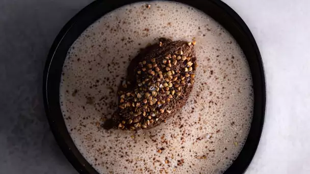 RECETTE #32 - Mousse au chocolat, écume de pain brulée et sarrasin - Fabrice Mignot