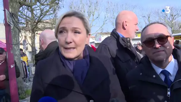 Marine Le Pen sur le marché de St André de Cubzac