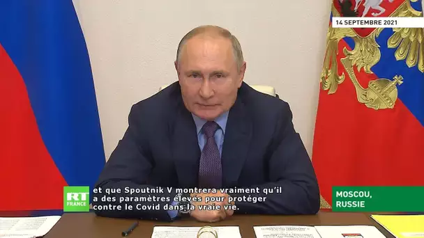 Russie: Vladimir Poutine, «en parfaite santé», s'isole après d'un cas de Covid-19 dans son entourage