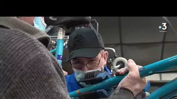 A Brest, l'atelier Roul'âge répare les machines et accompagne les personnes