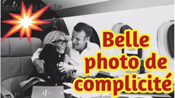 Brigitte et Emmanuel Macron câlins et complices : cet instant d'intimité capturé dans un avion
