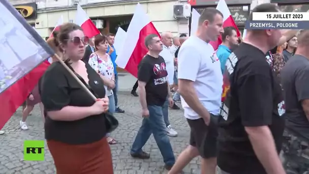 Pologne: des dizaines de personnes ont défilé pour commémorer l'anniversaire du massacre de Volhynie