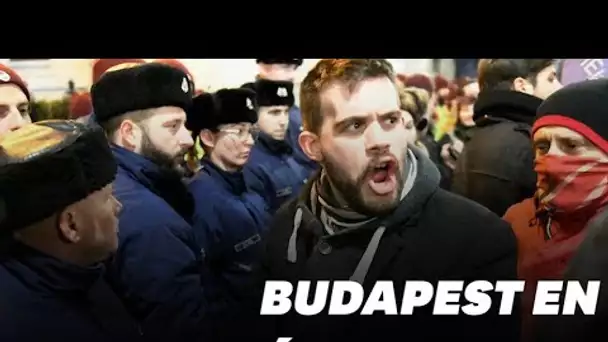 En Hongrie, des milliers de manifestants paralysent le parlement