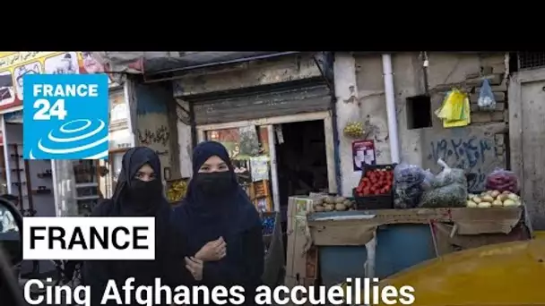 La France accueille plusieurs Afghanes menacées par les Taliban • FRANCE 24