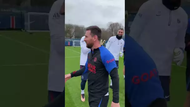 👏❤️💙 A guard of honour for our World Champion! ✨ #LeoMessi #Shorts