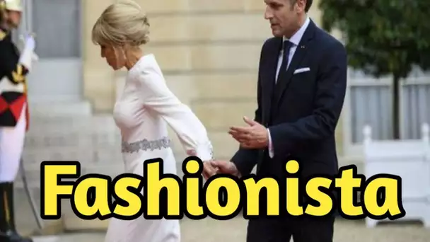 Brigitte Macron en robe blanche, fendue le long des jambes, pour nous époustoufler .......