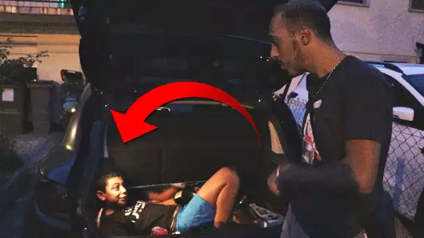 MOMO DEMENAGE PENDANT 24H DANS UN COFFRE DE VOITURE !