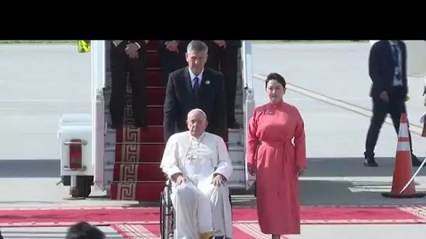 Le pape François en Mongolie pour une première visite historique