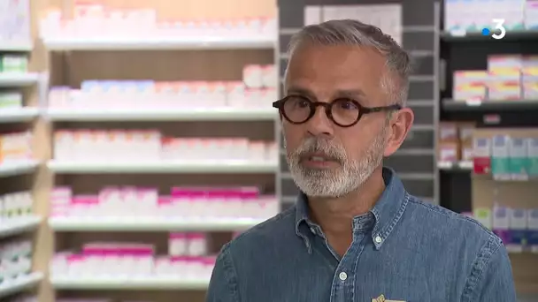 Les masques en vente jusque dans les grandes surfaces. Polémique