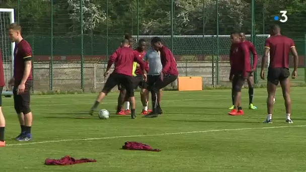 RC Lens : les images de l&#039;entraînement avant Lens-Auxerre