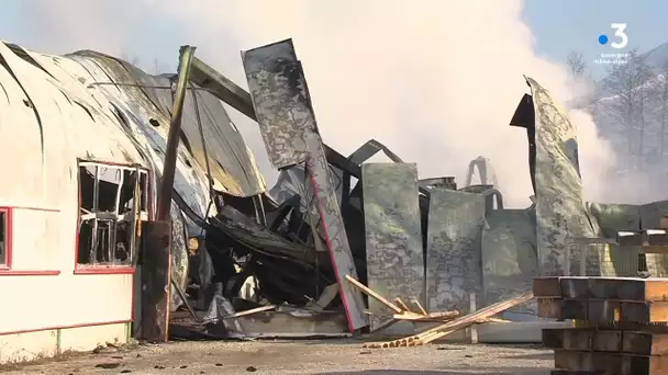 Violent incendie à l'usine Atticora à la Mure en Isère