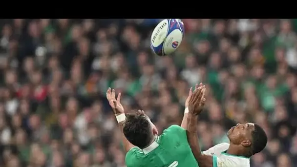 Pourquoi les joueurs de rugby ont-ils une boîte en haut du dos ?