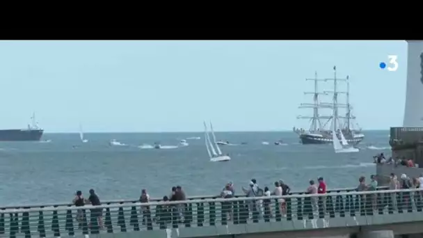 images du Belem qui arrive aux Sables d'Olonne