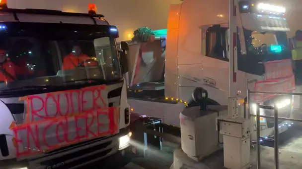 Opération escargot des transporteurs routiers en soutien aux 'Gilets jaunes' à Toulouse