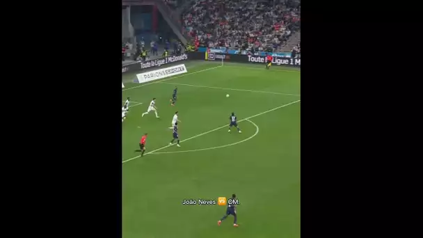 First Classique, first goal for João Neves 🇵🇹 #Ligue1McDonalds #Ligue1 #football #Portugal #psg