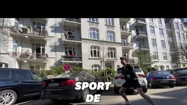 Ce prof de sport allemand donne son cours dans la rue pour les habitants