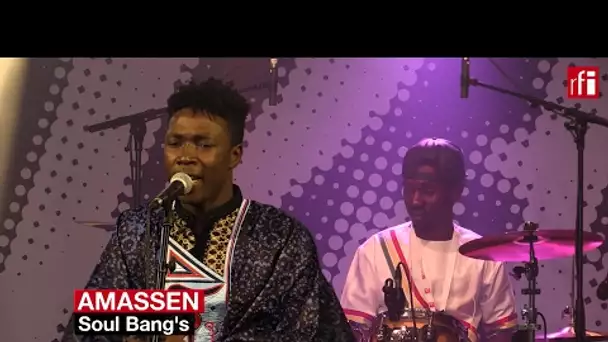 Soul Bang's interprète "Amassen" à La Place
