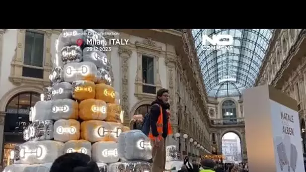 No Comment : des militants aspergent de peinture un arbre de Noël Gucci à Milan