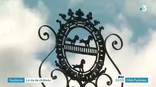 La vie de château, épisode 1 : L'affaire du blason