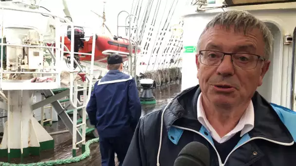 Armada 2019 : une collecte des déchets par barge