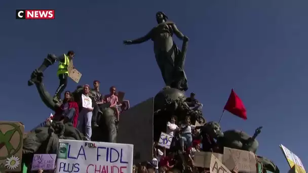 Climat : 9.400 jeunes manifestent dans les rues de Paris