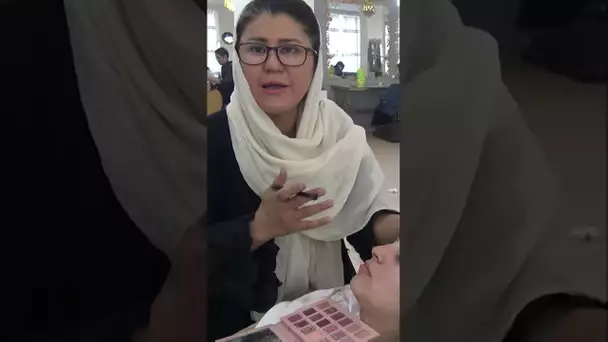 Maquillage hors la loi à Kaboul