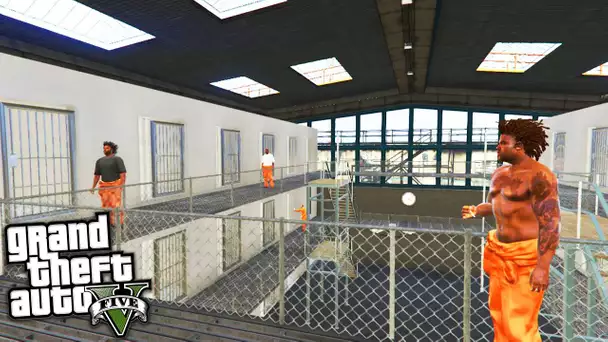 L’INTÉRIEUR DE LA PRISON DE GTA 5 !