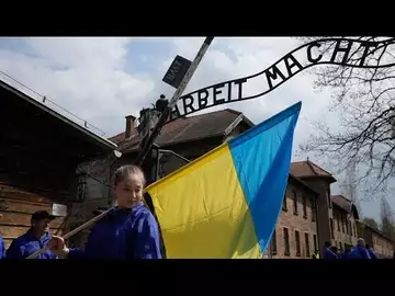 Hommages aux victimes de l'Holocauste à Auschwitz et en Israël