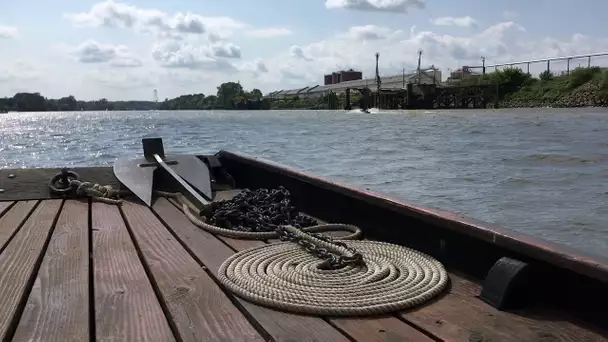 Débord de Loire : à bord d&#039;une toue ...