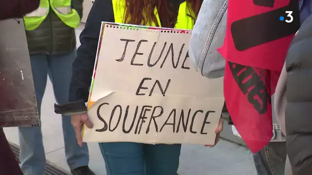 Carcassonne : colère des surveillants scolaires en grève