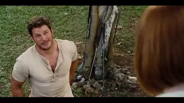 Jurassic World / Extrait 1 'La Nouvelle Attraction' - VF [Au cinéma le 10 juin 2015]