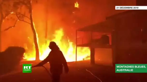 En Australie, des pompiers luttent contre de violents feux de forêt
