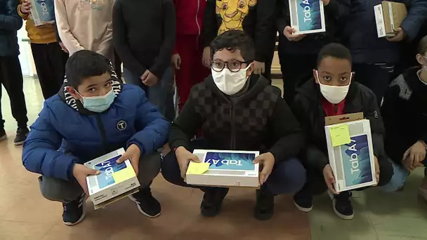Montpellier : des tablettes à l'école pour réduire la fracture numérique
