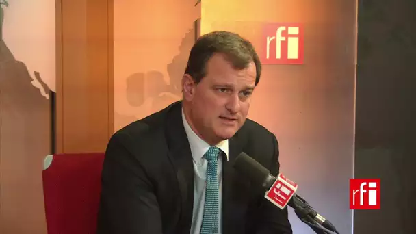 Louis Aliot (FN): « Sans souveraineté, un pays ne peut rien faire »