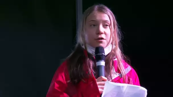 « La COP26 est un échec » affirme Greta Thunberg devant des milliers de jeunes manifestants