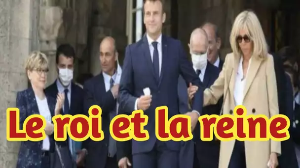 Emmanuel et Brigitte Macron : la photo qui fait scandale !