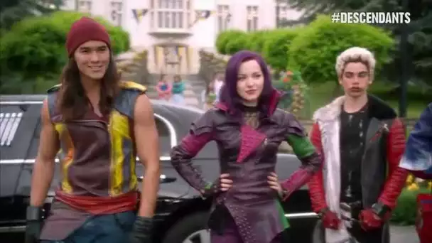 Descendants - Extrait : L&#039;arrivée à Auradon