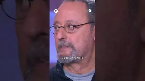 Bientôt un seul en scène pour Jean Reno ? Il répond dans C à Vous