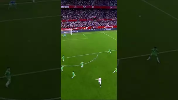 😱 Le golazo de Rakitic : mais c'est quoi ce missile ? #shorts