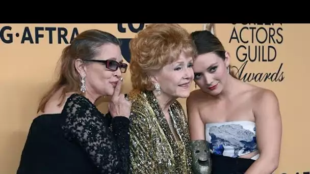 L'actrice Billie Lourd rend hommage à Carrie Fisher et Debbie Reynolds, trois ans...