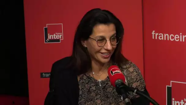 Elise Arfi répond aux questions de Laetitia Gayet