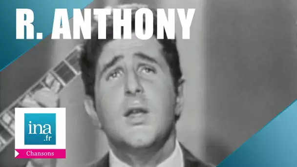 Richard Anthony "J'entends siffler le train" (live officiel) - Archive INA
