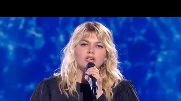 Louane émue, la chanteuse ne retient pas ses larmes dans The Voice Kids